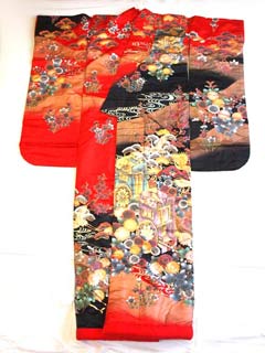 御所車に飛び鶴と流水に古典柄