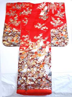 小難あり　吉祥文様に飛び鶴の刺繍柄